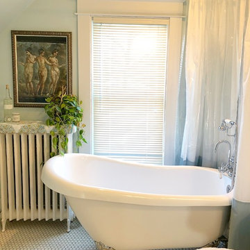 East Harriet Bathroom En Suite