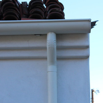 Half Round Rain Gutters in Encino California