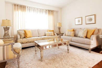 Inspiration for a timeless living room remodel in Toronto