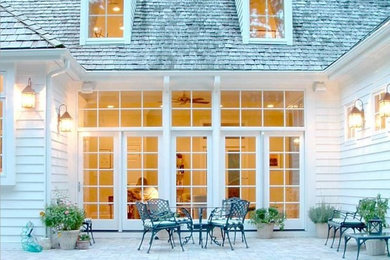 Example of a transitional patio design in Raleigh