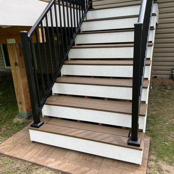 Robin Road Deck