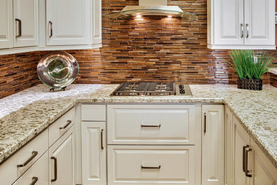 Example of a kitchen design in Los Angeles