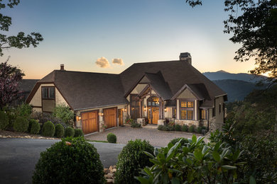 Example of a classic exterior home design in Charlotte