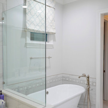 Wolf Bend Master Bathroom