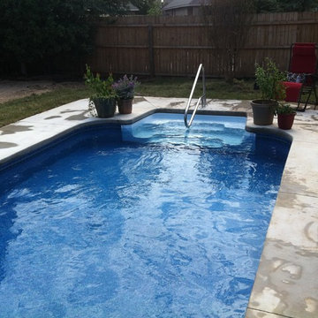 Polymer in-ground pool with vinyl liner