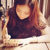 Chloe Suh's photo