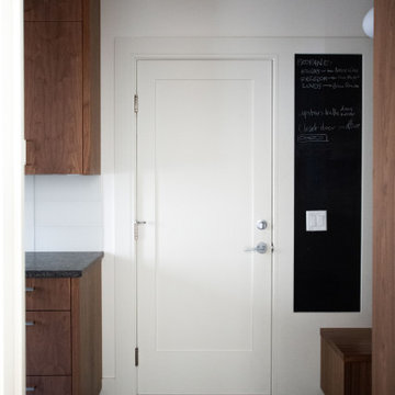 Walnut in White Bear