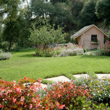 Santa Barbara Cottage Garden