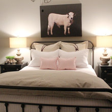 Guest bedroom
