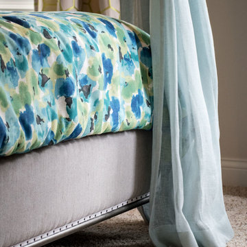 2018 | Vibrant Guest Room