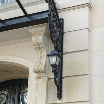TEXAS LIMESTONE TOWNHOUSE IN BROOKLYN, NY