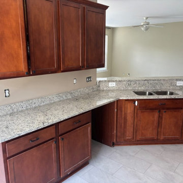 Speckled granite kitchen peninsula