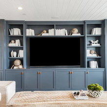 Entertainment center