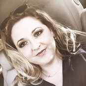 Holly Wood's photo