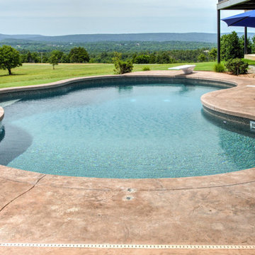 Freeform vinyl liner pool