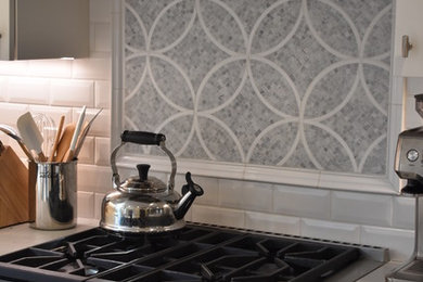 Kitchen - traditional kitchen idea in Portland Maine