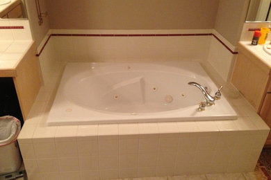 existing tub.JPG