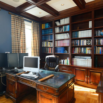 Majestic triplex home in circa 1858 townhouse