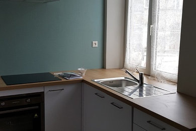 Photo of a small traditional kitchen in Rennes.