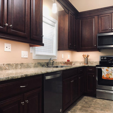 Typhoon Bordeaux Granite with Wellborn Cabinets