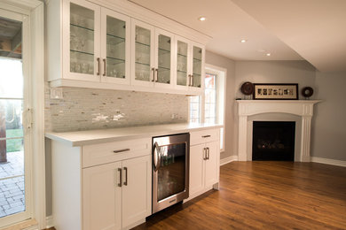Small transitional home bar photo in Toronto
