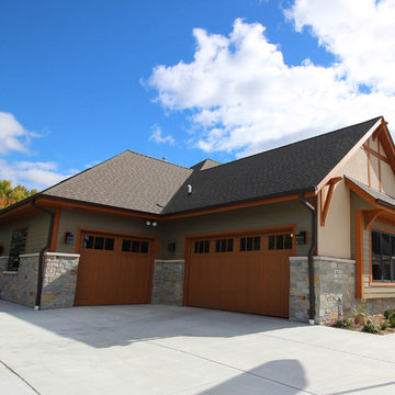 Arts and Crafts home with Stucco exterior