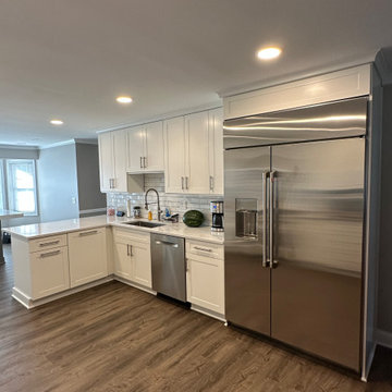 Showplace EVO Parkside Kitchen in White II & Gauntlet Gray