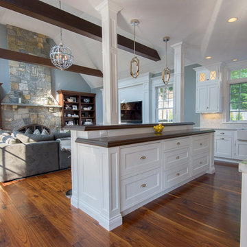 Light & Lovely Great Room and Kitchen
