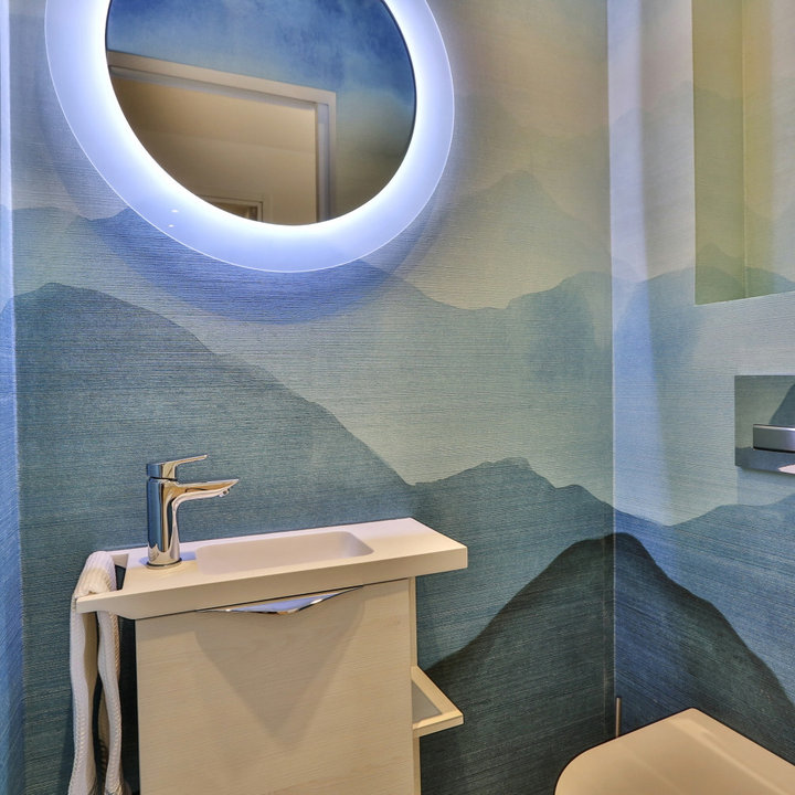 75 Blue Wallpaper Bathroom Ideas You'll Love April, 2025 Houzz
