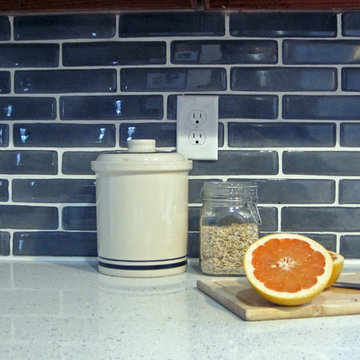 Recycled CRT glass backplash