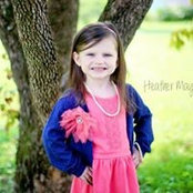 Ashley Armstrong Igos foto