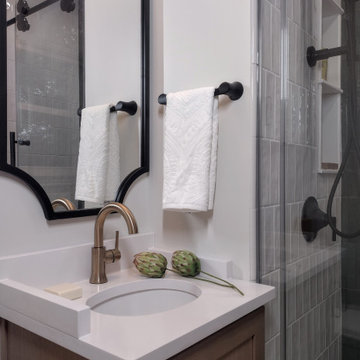 Vibrant Primary Bath