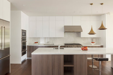Kitchen - contemporary kitchen idea in San Francisco