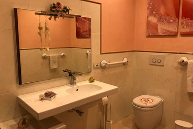 Esempio di una stanza da bagno