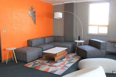 Example of a minimalist home office design