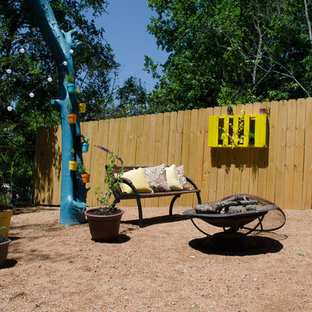 Stilmix Garten mit Feuerstelle in Austin