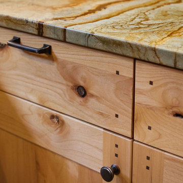 Rustic Elegance: A Cozy Cabin Kitchen Reimagined