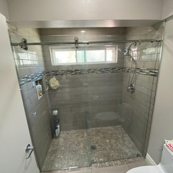 Sosiega - Laguna Woods - Shower Doors