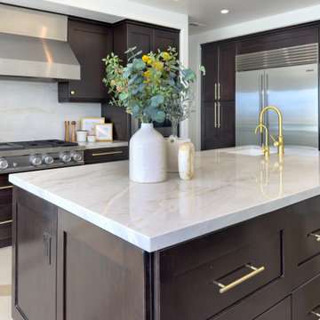 Traditional Meets Elegant Family Kitchen