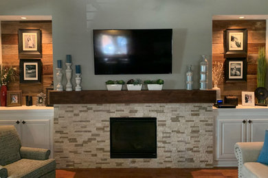 Inspiration for a rustic living room remodel in New Orleans