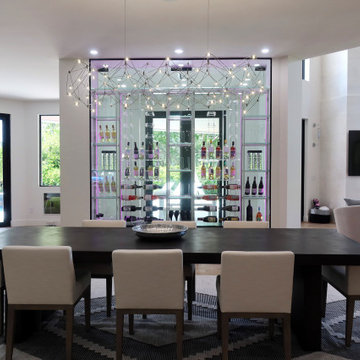 Les Jardins Wine Display