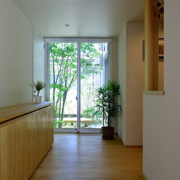 中庭でつながる二世帯住宅