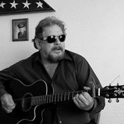 Thomas Edvalson's photo