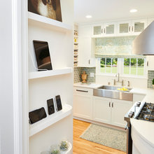 2021 Western Ave _ Bungalow Kitchen Ideas