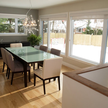 Salle à manger vitrée _ Dining room with windows