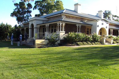 Country exterior in Wollongong.