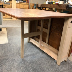 Roll away table - Products