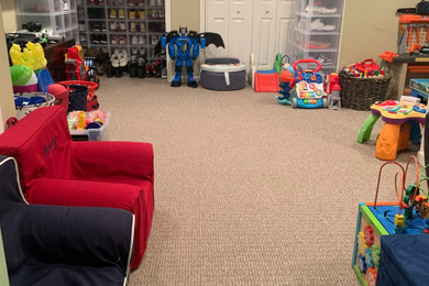 Example of a transitional basement design in New York