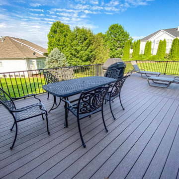 Open Deck with a Screen Room Below