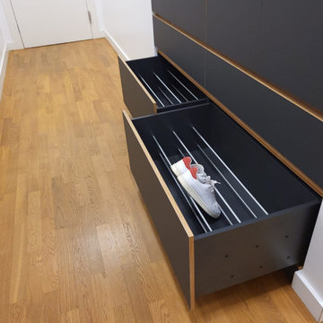 Garderobenschrank